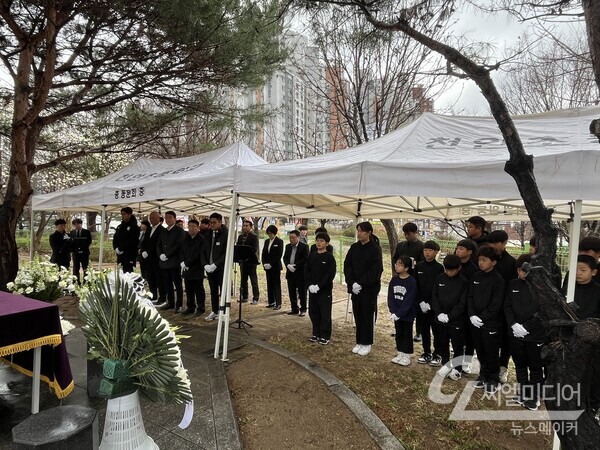 천안초등학교 축구부 합숙소 화재사고 21주기 추모식이 진행되고 있다. 천안시 제공